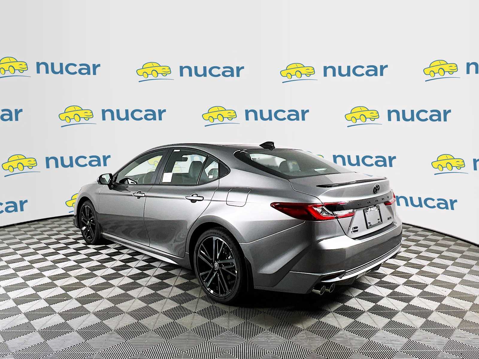 2025 Toyota Camry XSE - Photo 4