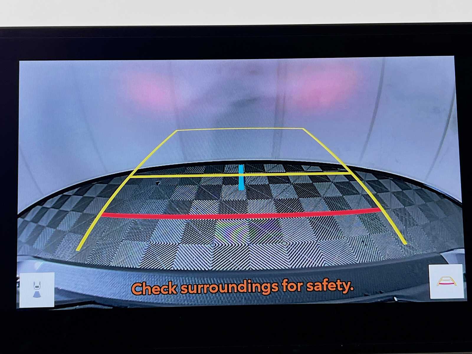 2025 Toyota Camry XSE - Photo 9