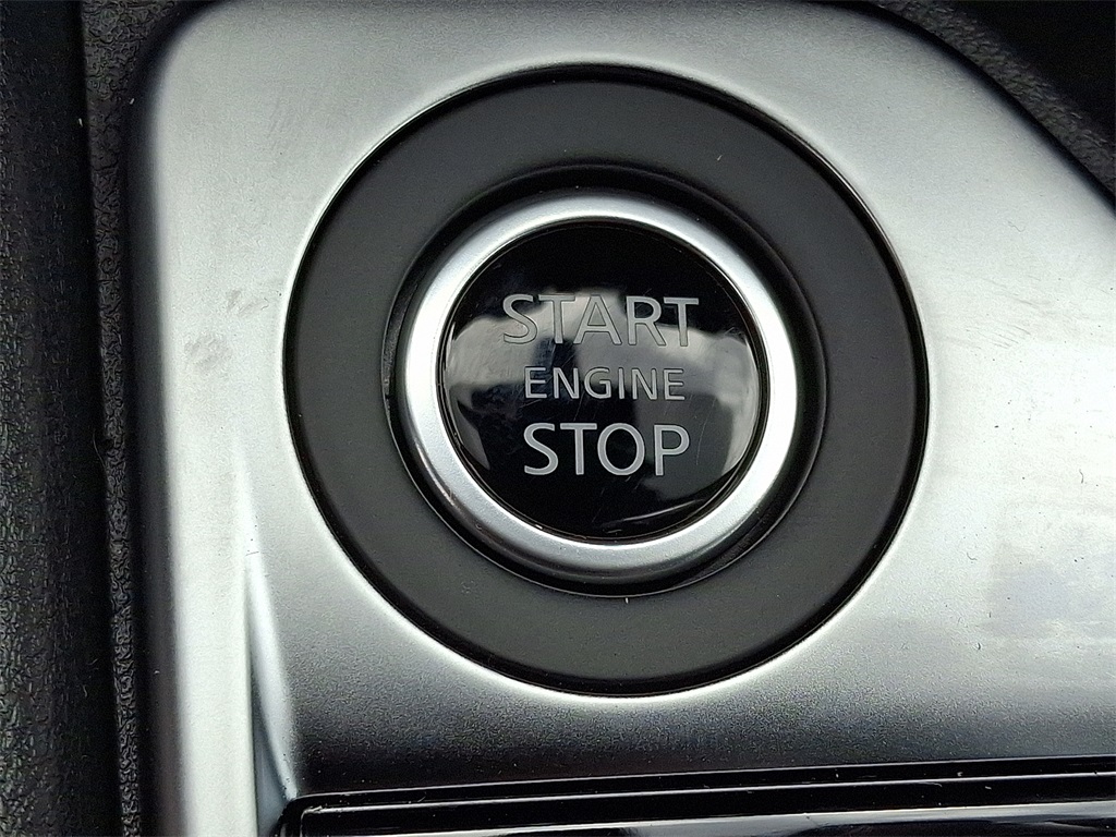 2025 Nissan Sentra SV - Photo 15
