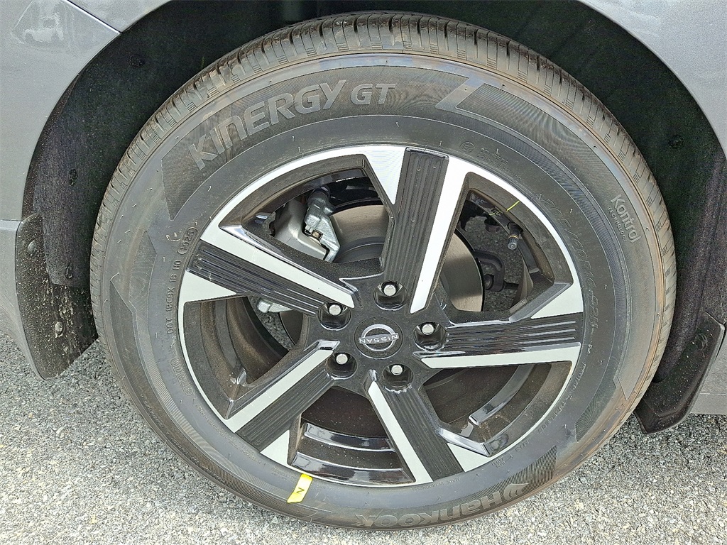 2025 Nissan Sentra SV - Photo 5