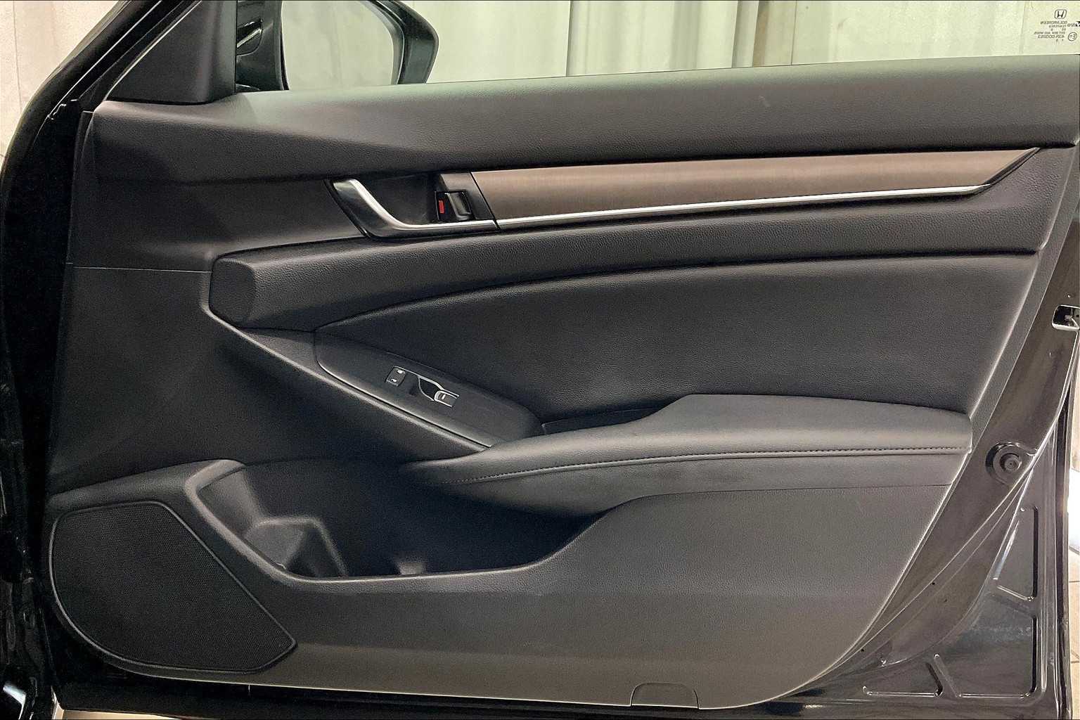 2020 Honda Accord LX - Photo 12