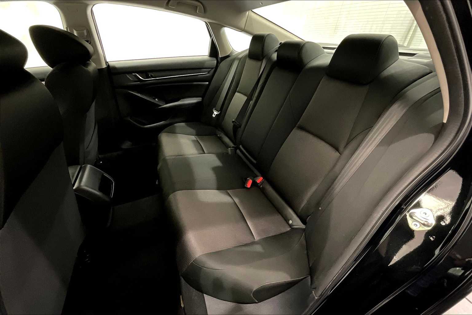 2020 Honda Accord LX - Photo 15