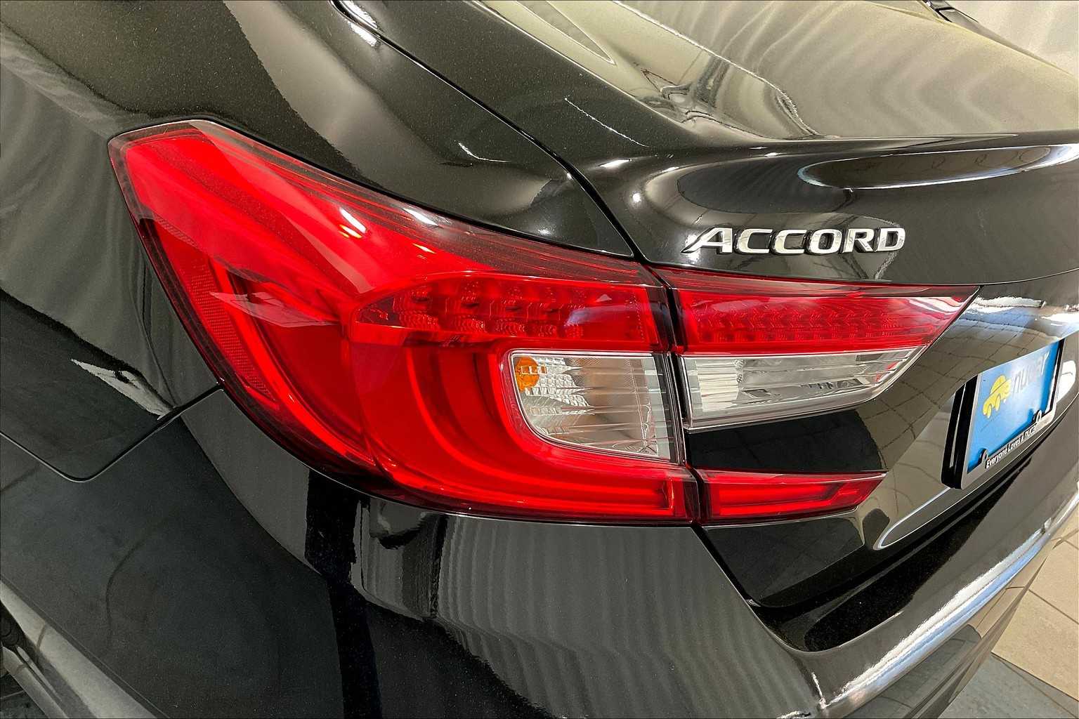 2020 Honda Accord LX - Photo 32