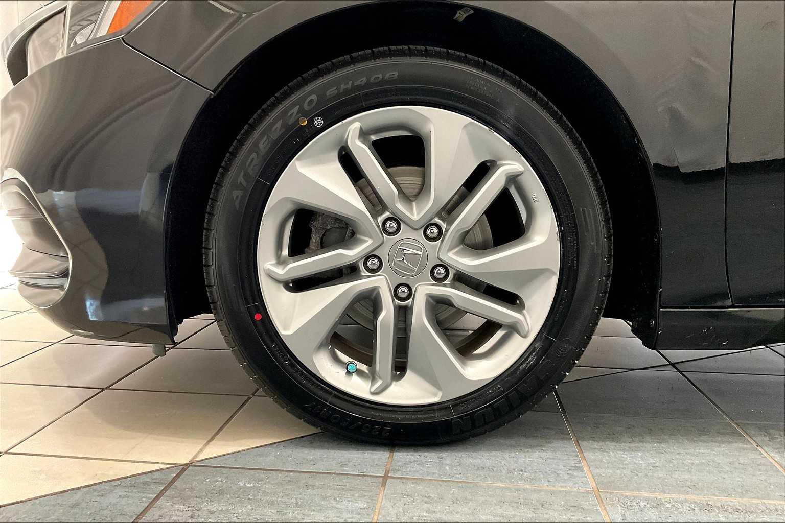 2020 Honda Accord LX - Photo 7