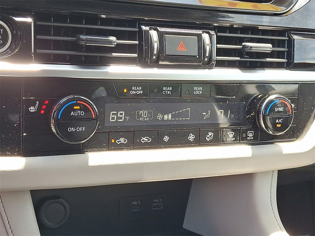 2023 Nissan Pathfinder SV - Photo 17