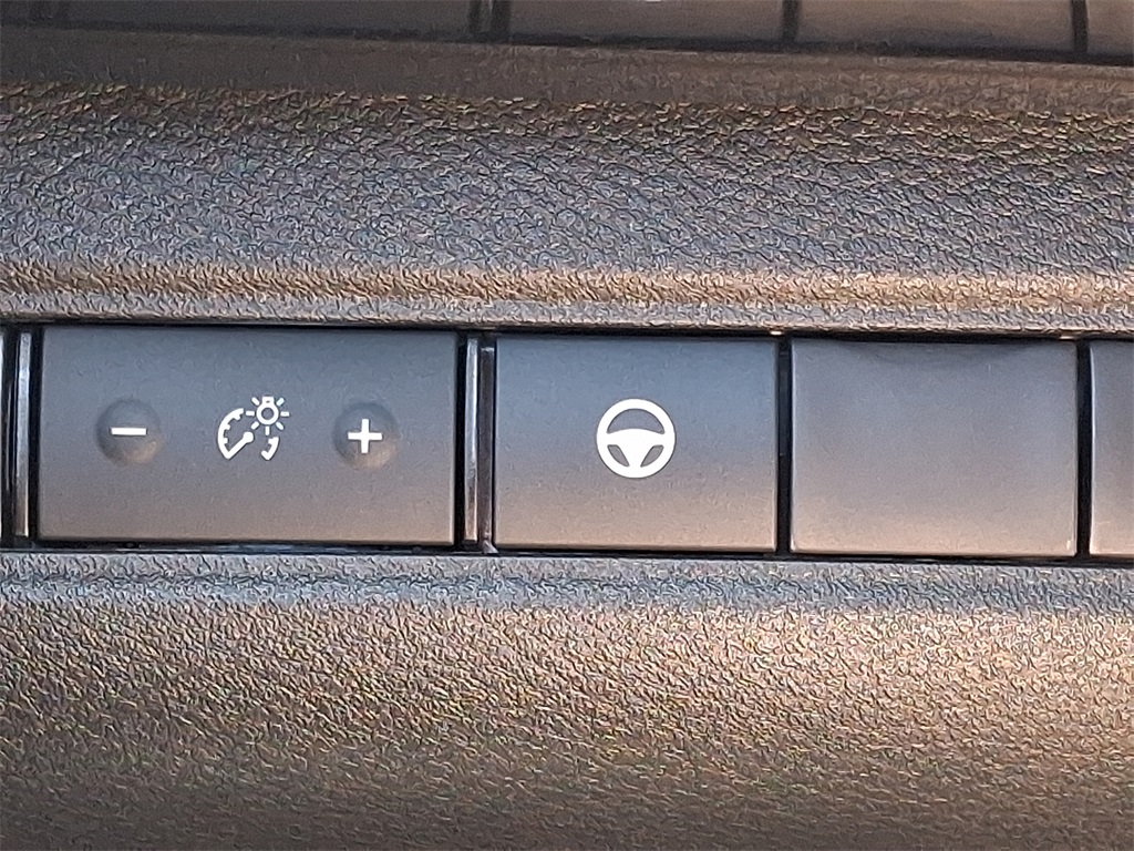 2023 Nissan Pathfinder SV - Photo 23