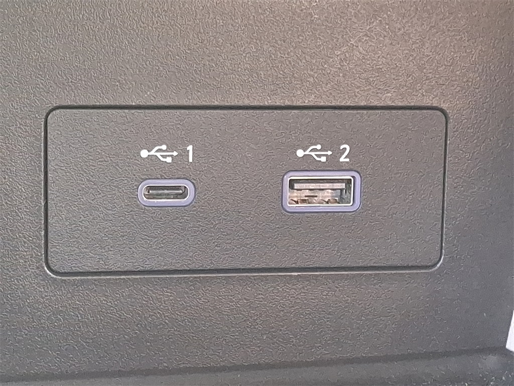 2023 Nissan Pathfinder SV - Photo 25