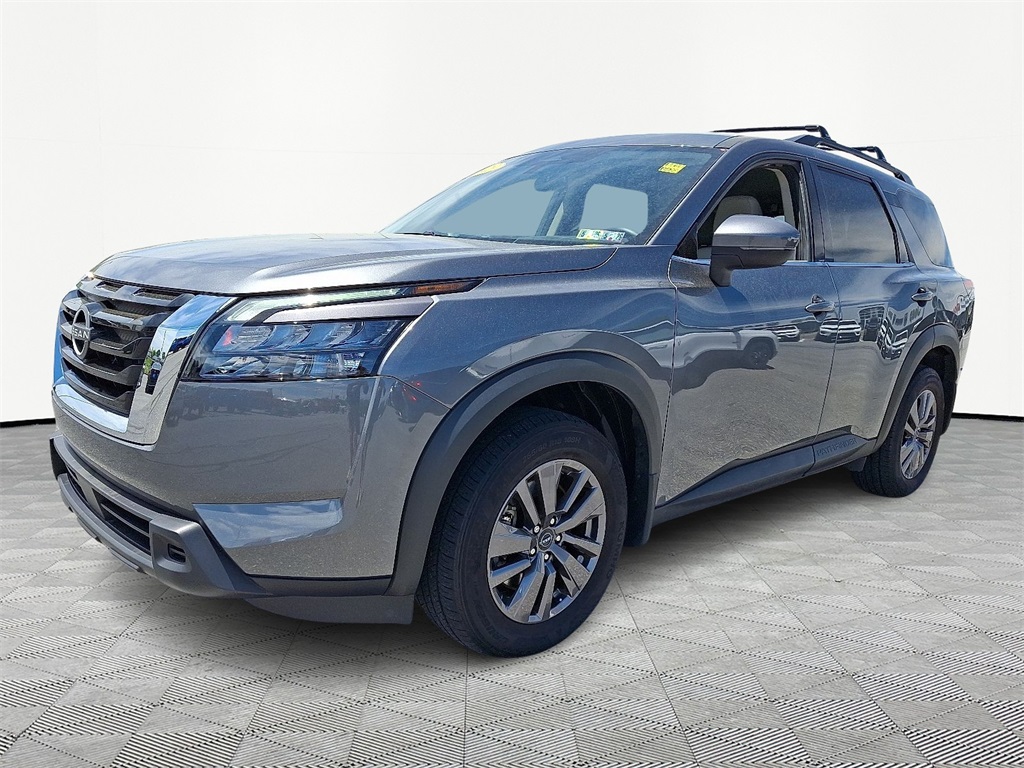 2023 Nissan Pathfinder SV - Photo 3