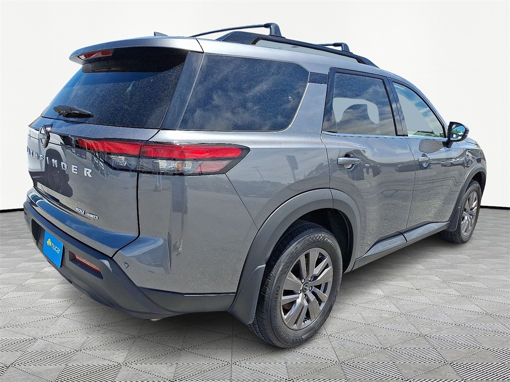 2023 Nissan Pathfinder SV - Photo 6