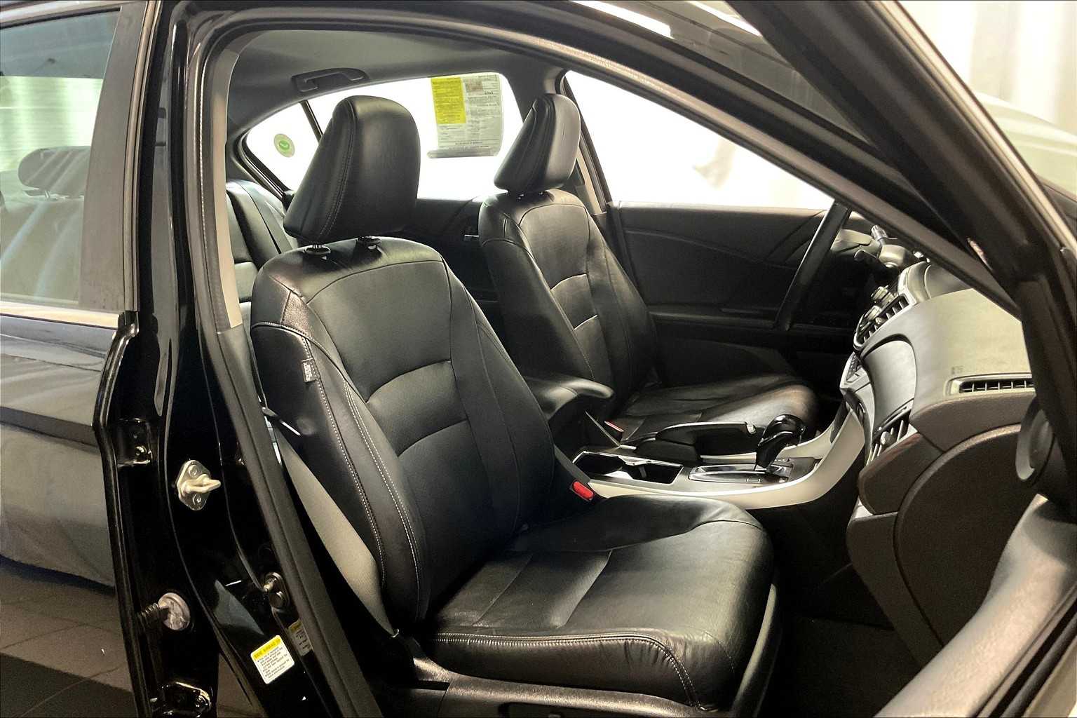 2014 Honda Accord EX-L - Photo 11