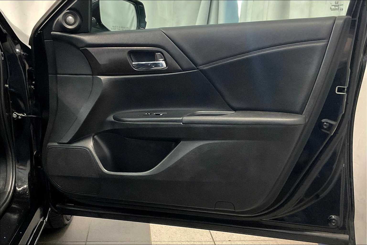 2014 Honda Accord EX-L - Photo 12