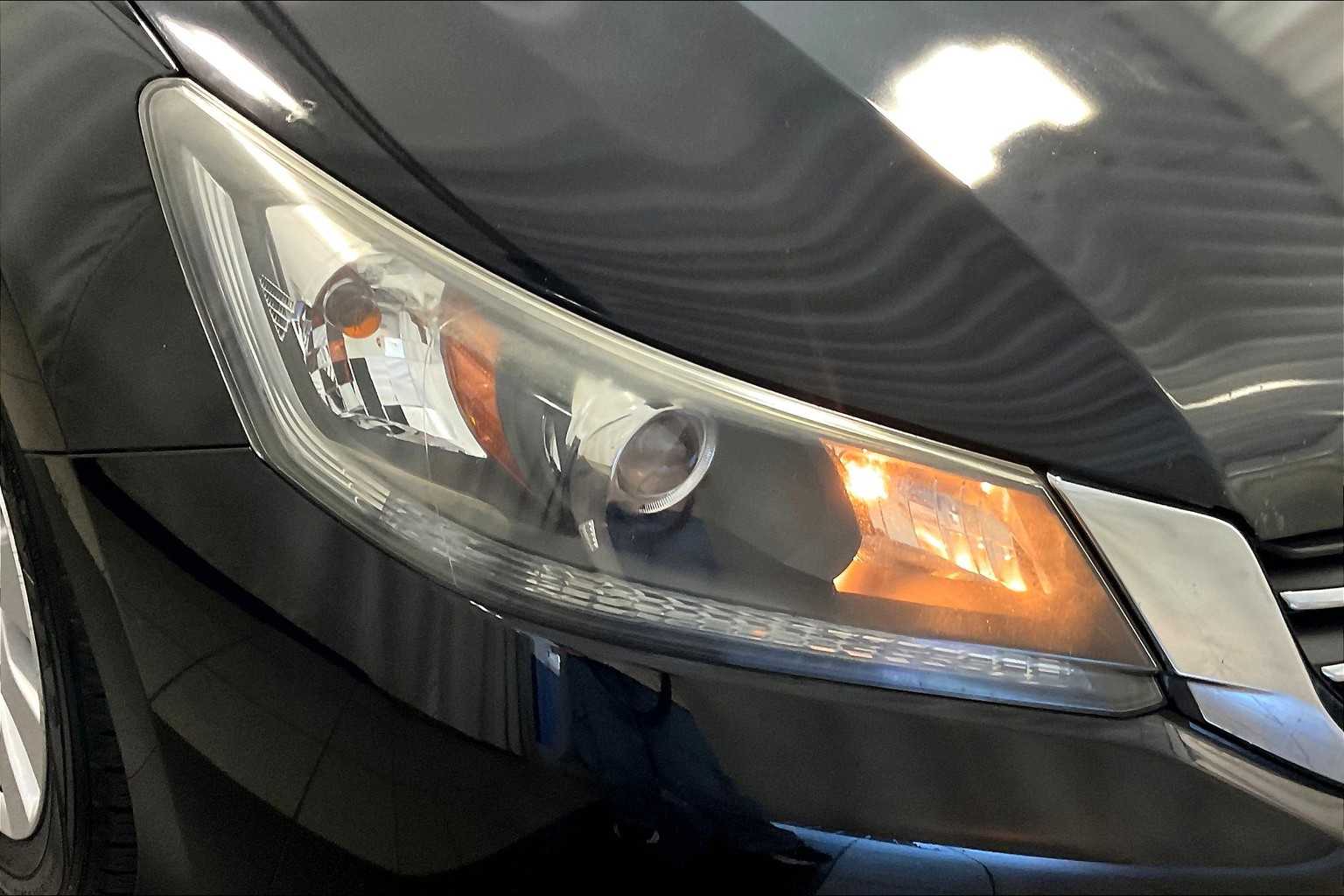 2014 Honda Accord EX-L - Photo 31