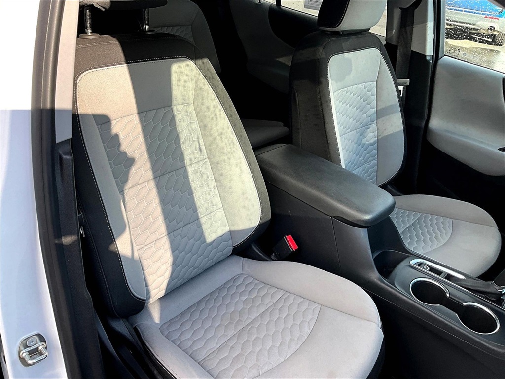 2019 Chevrolet Equinox LS - Photo 11