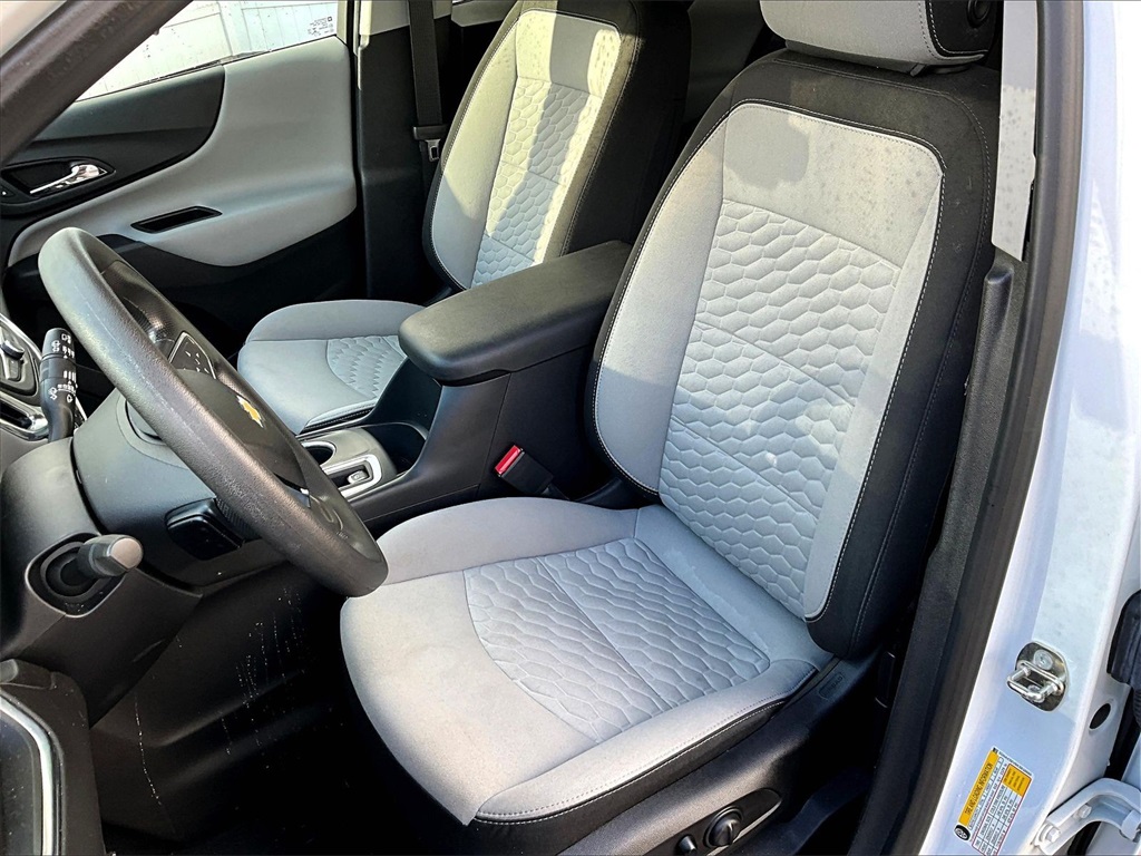 2019 Chevrolet Equinox LS - Photo 10