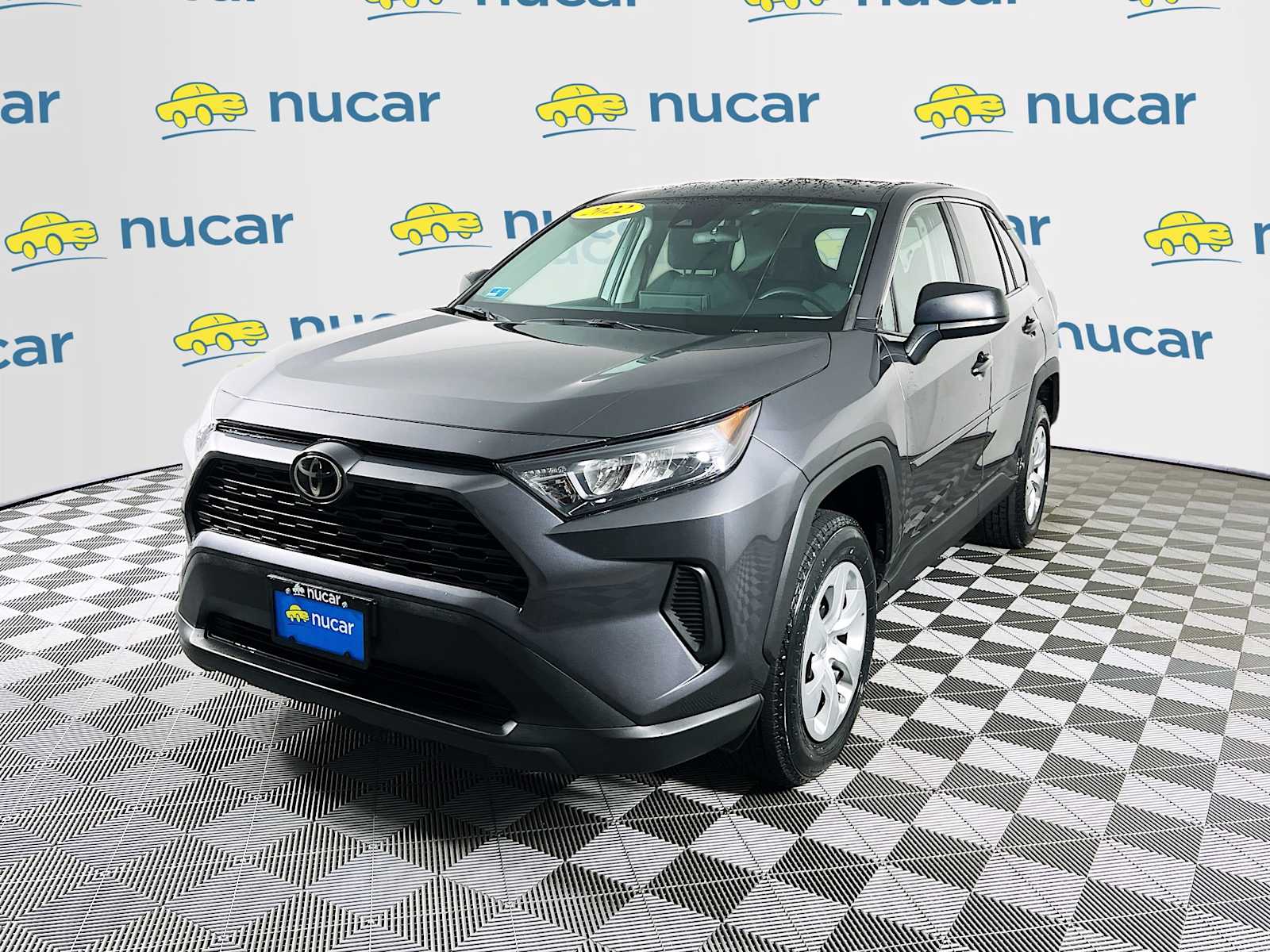 2022 Toyota RAV4 LE - Photo 3