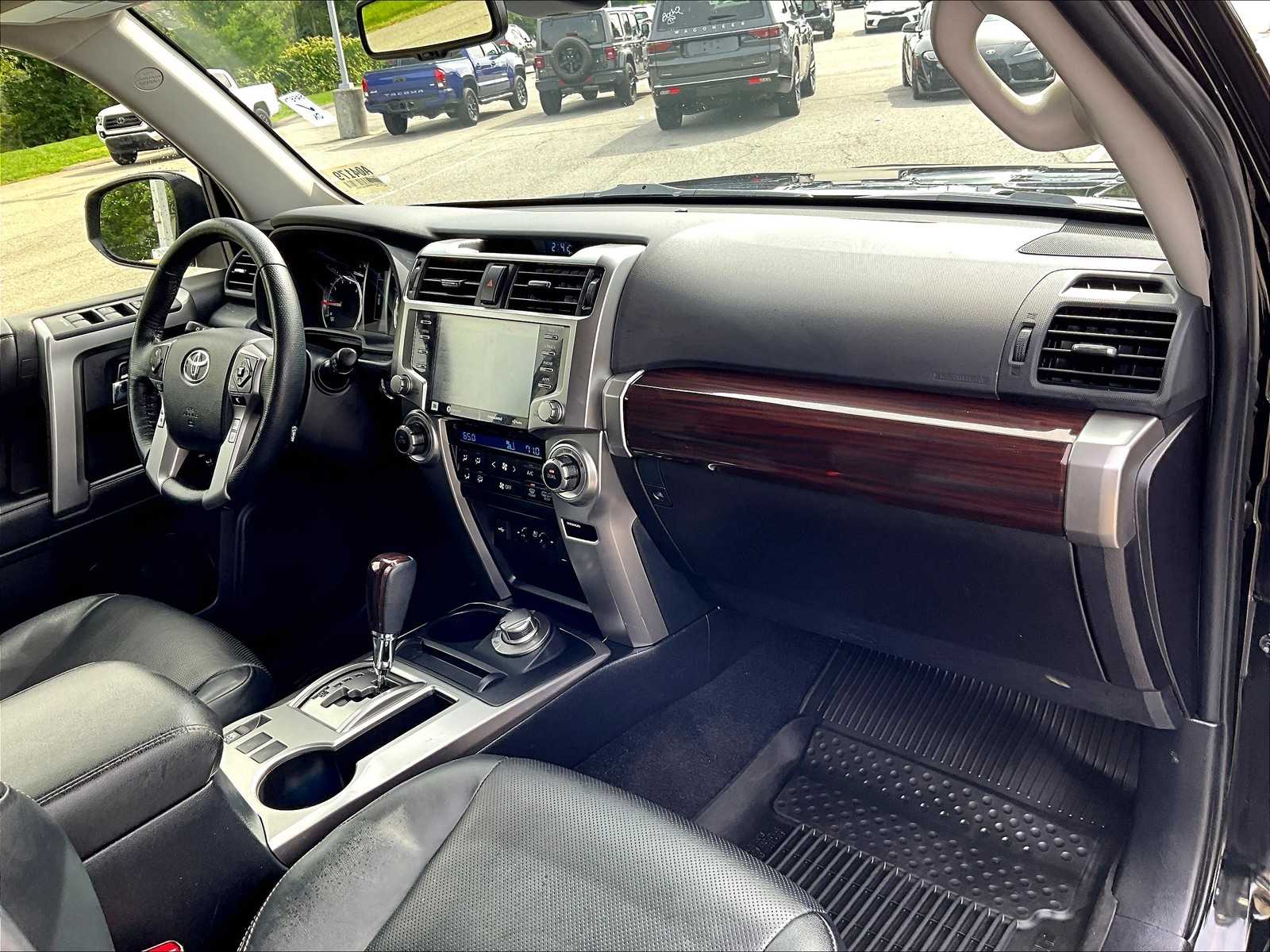 2023 Toyota 4Runner Limited - Photo 14