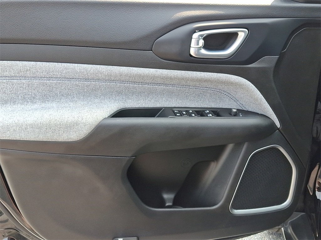2024 Jeep Compass Latitude - Photo 13