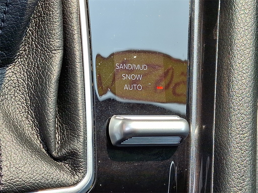 2024 Jeep Compass Latitude - Photo 23