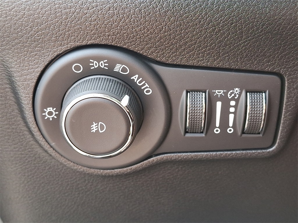 2024 Jeep Compass Latitude - Photo 25