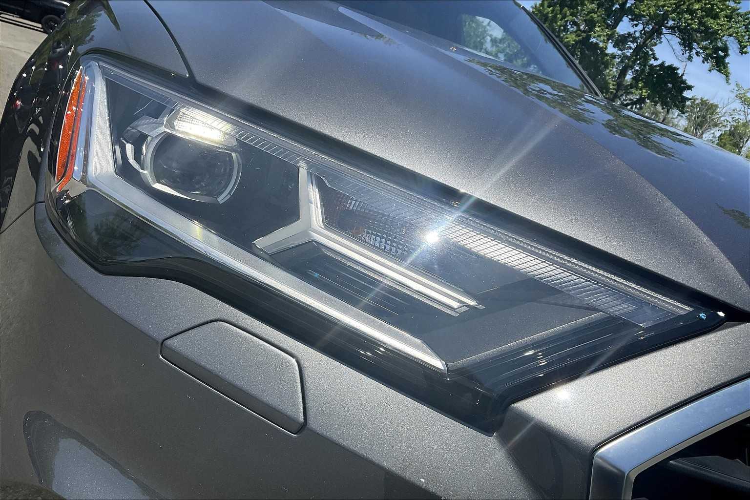 2023 Audi Q7 Premium Plus - Photo 32