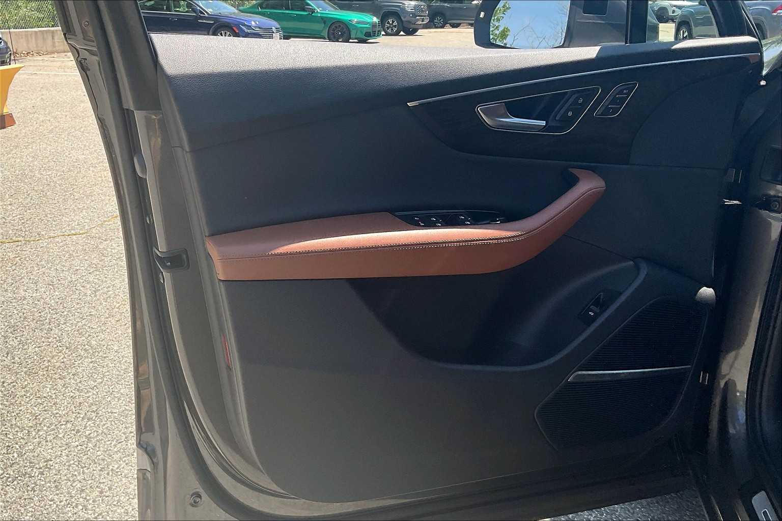 2023 Audi Q7 Premium Plus - Photo 9