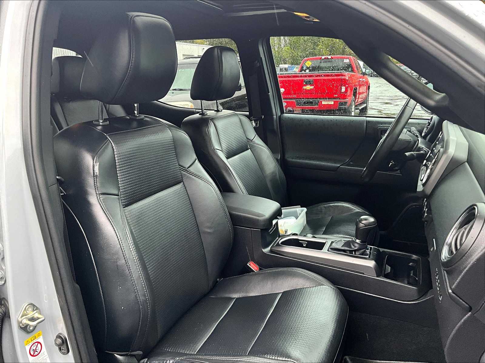 2020 Toyota Tacoma TRD Off Road - Photo 11