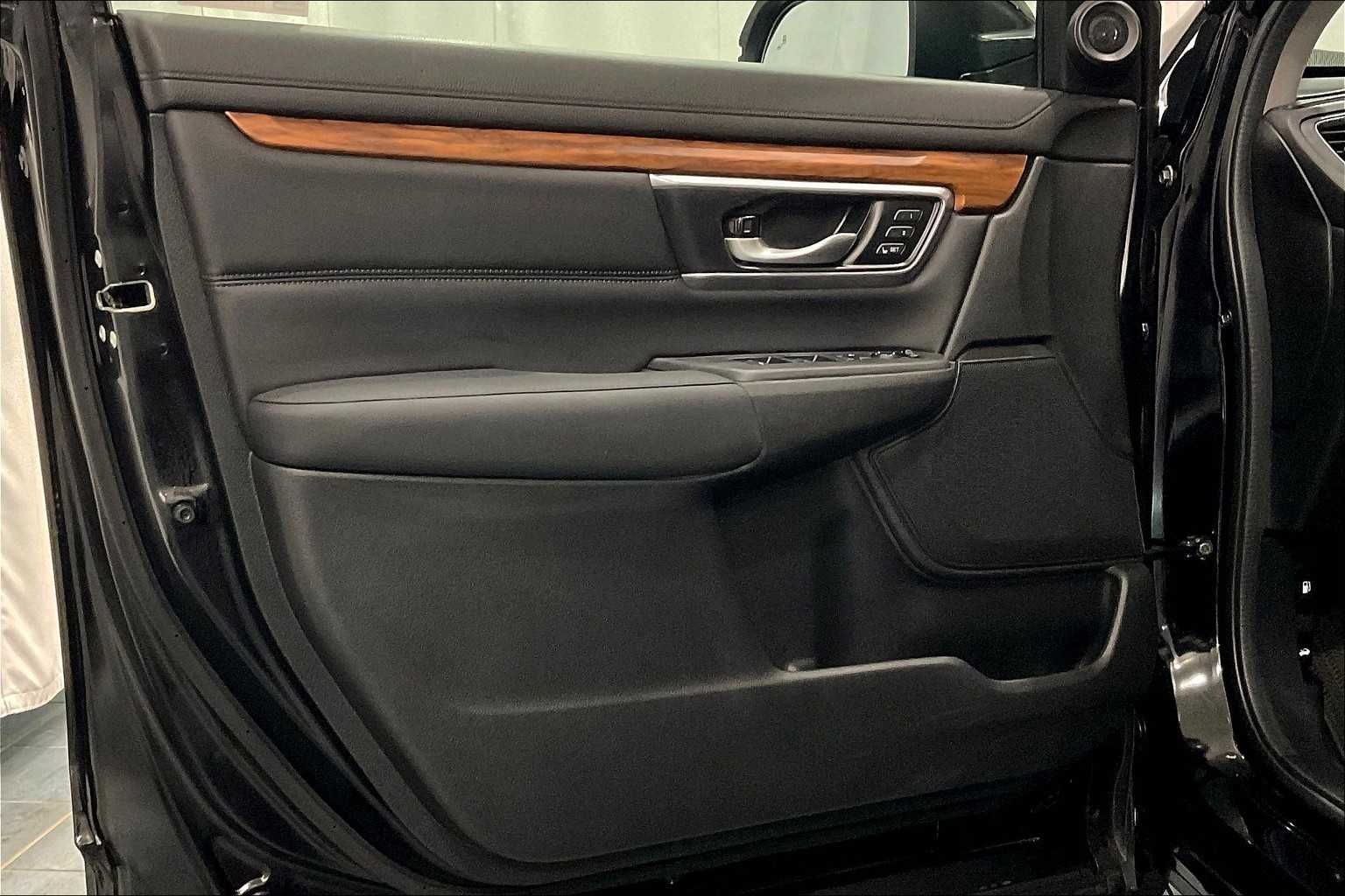 2019 Honda CR-V Touring - Photo 9