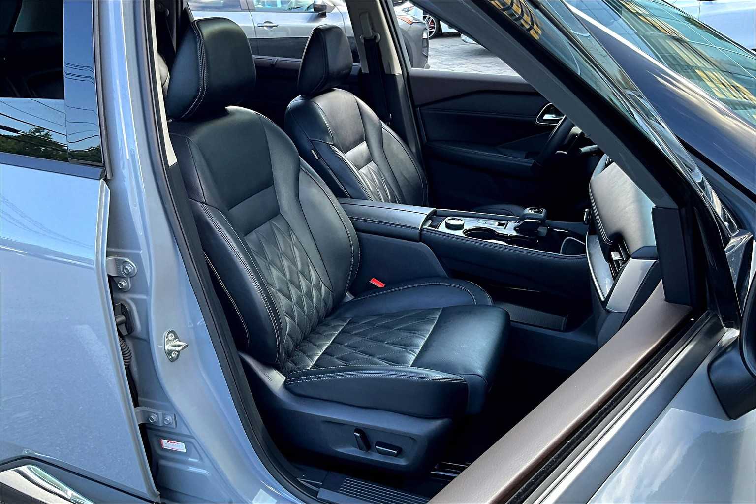 2021 Nissan Rogue Platinum - Photo 11