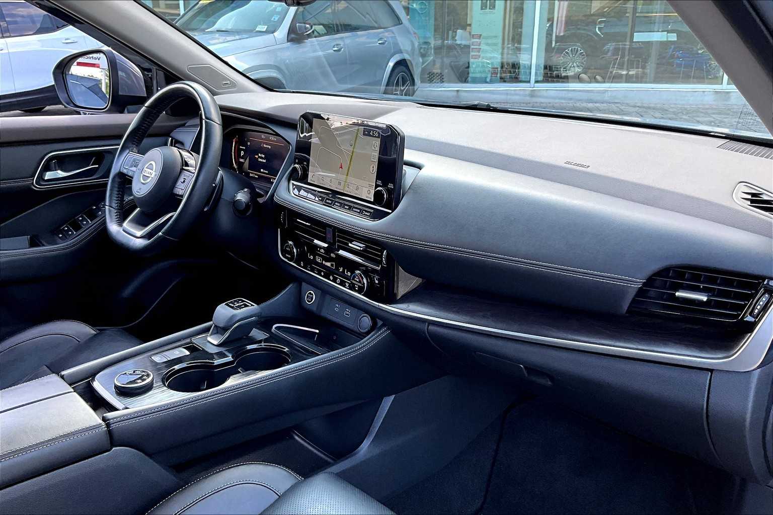 2021 Nissan Rogue Platinum - Photo 14