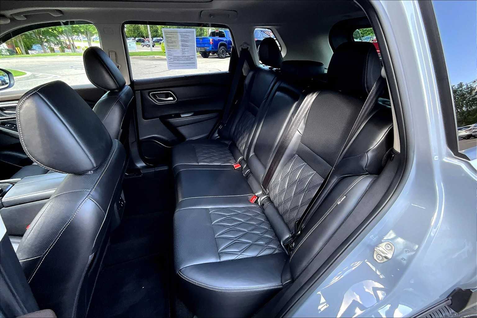 2021 Nissan Rogue Platinum - Photo 15