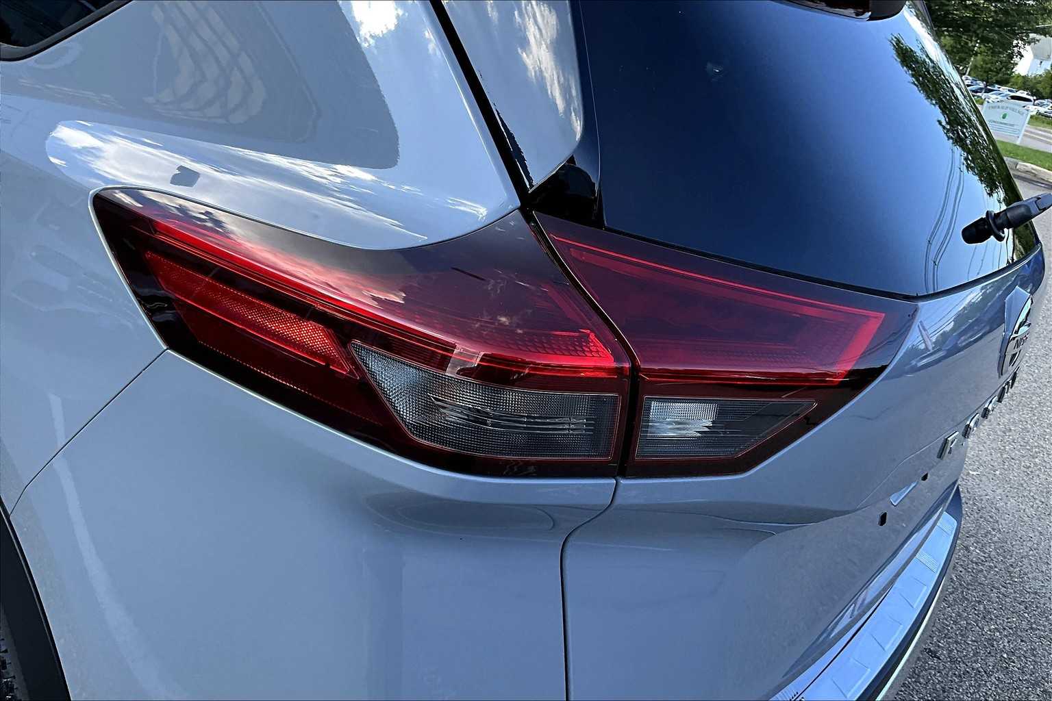 2021 Nissan Rogue Platinum - Photo 33