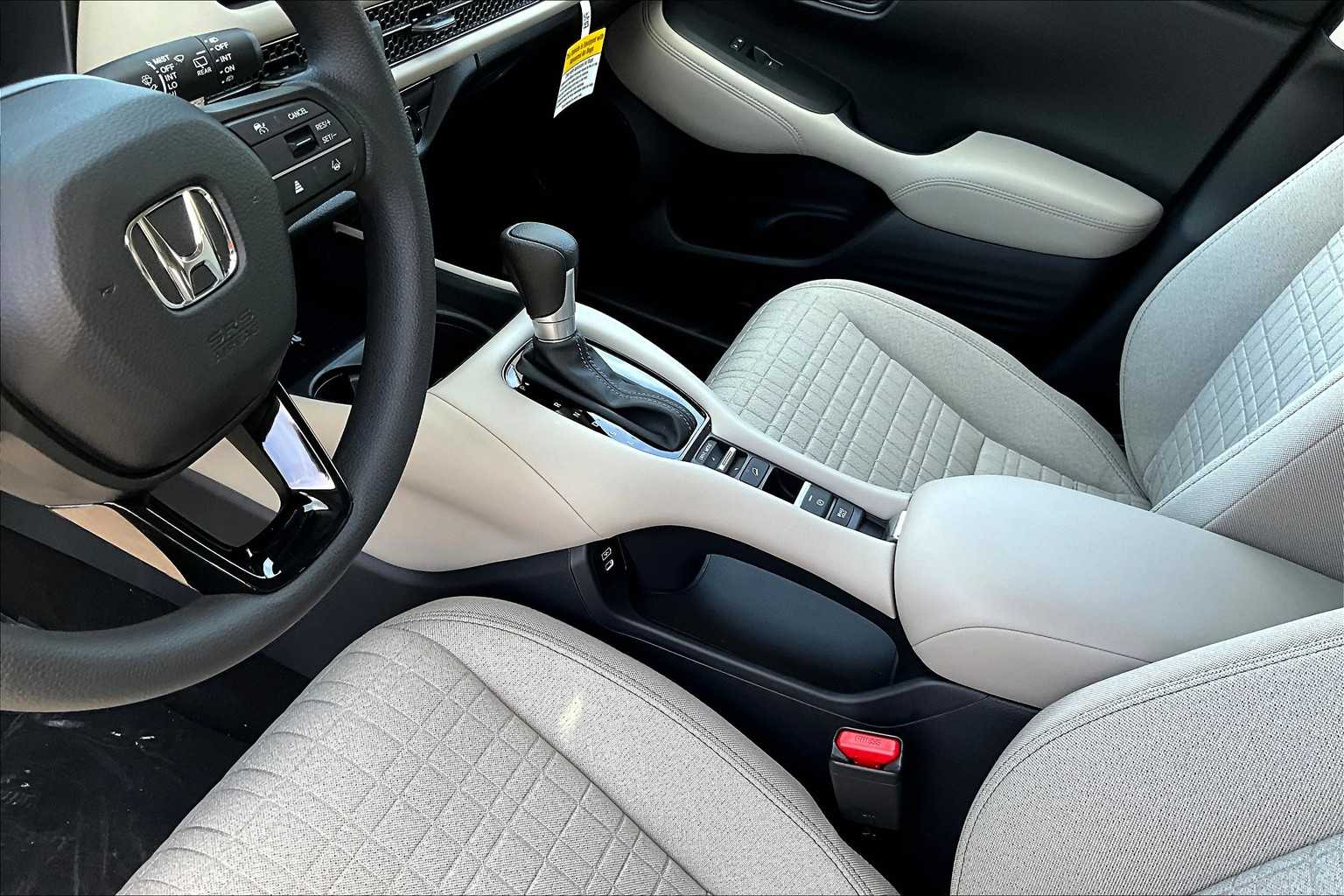 2026 Honda HR-V LX - Photo 14