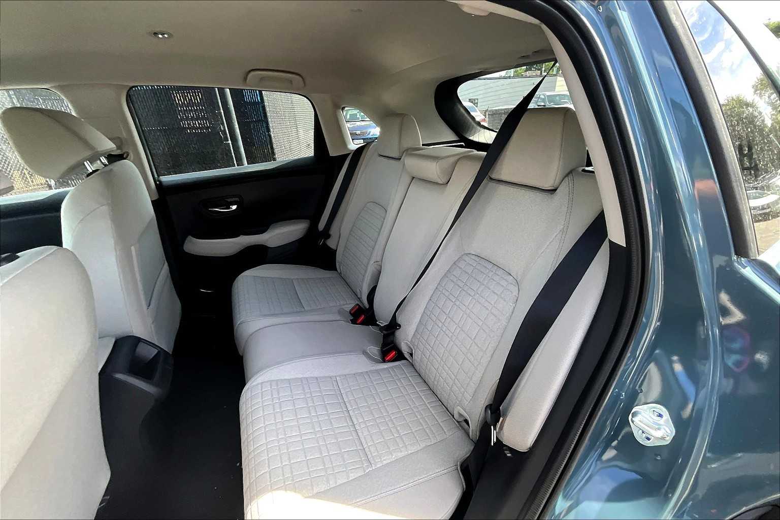 2026 Honda HR-V LX - Photo 15