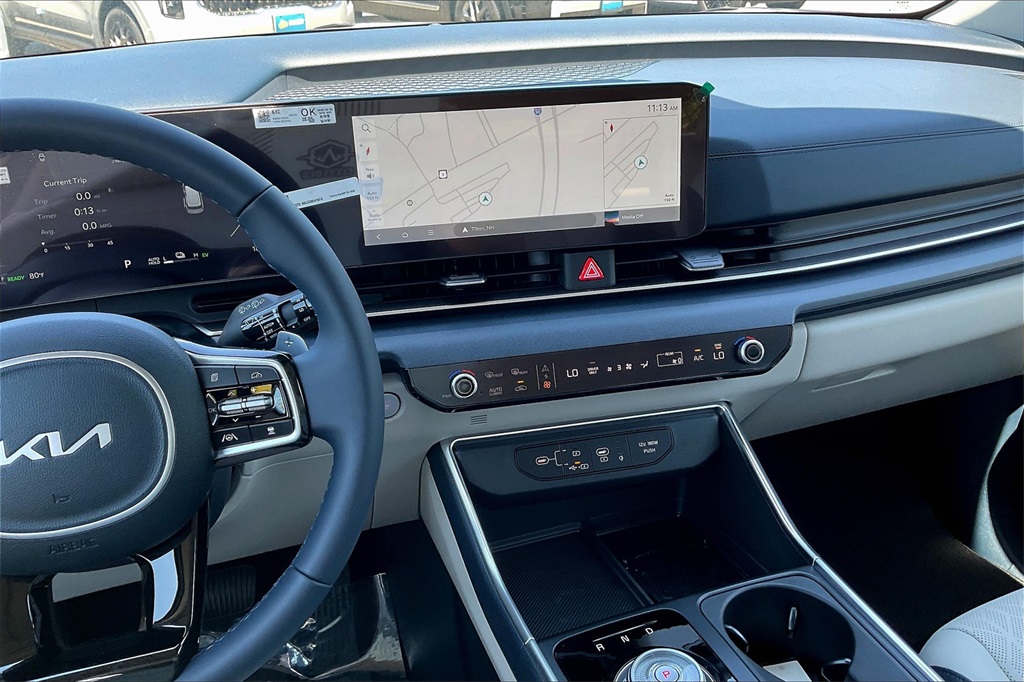 2025 Kia Carnival Hybrid SX - Photo 13