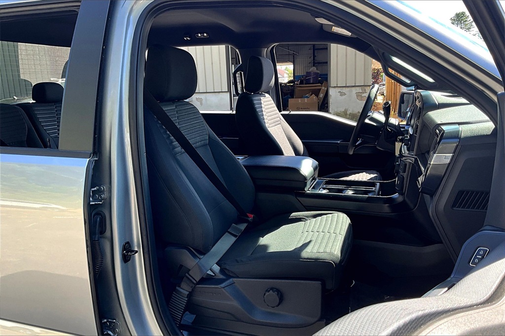 2023 Ford F-150 XL - Photo 11