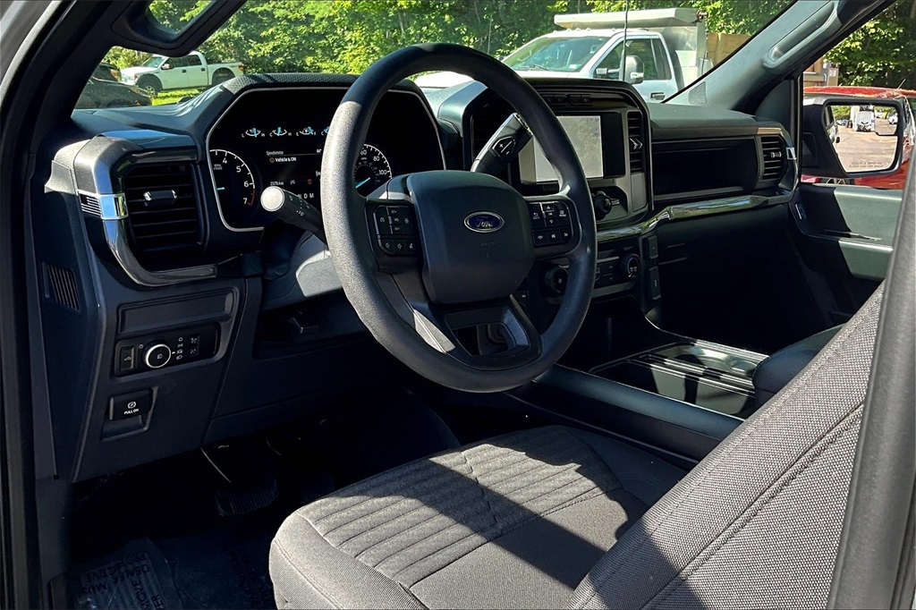 2023 Ford F-150 XL - Photo 8