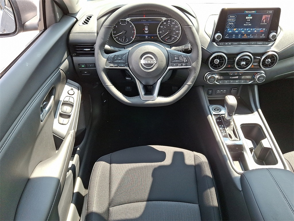 2025 Nissan Sentra SV - Photo 7