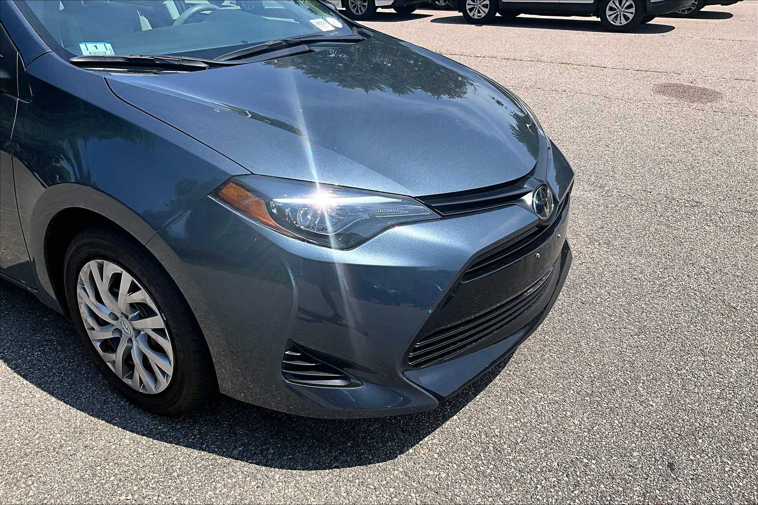 2019 Toyota Corolla LE - Photo 5