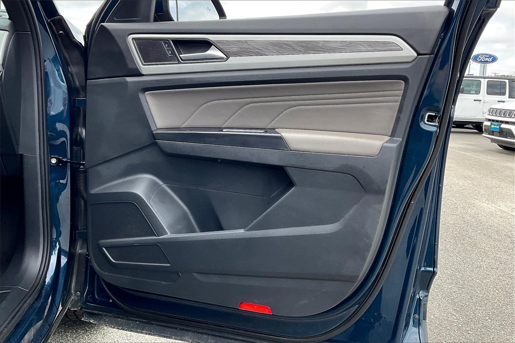 2021 Volkswagen Atlas Cross Sport 2.0T SE - Photo 11