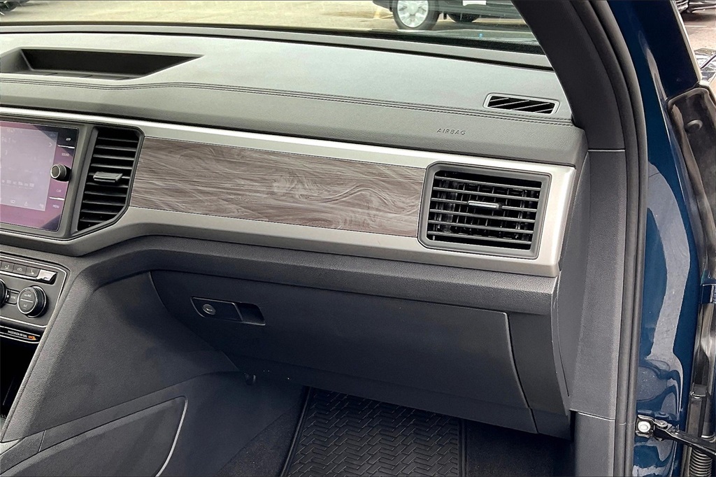 2021 Volkswagen Atlas Cross Sport 2.0T SE - Photo 12