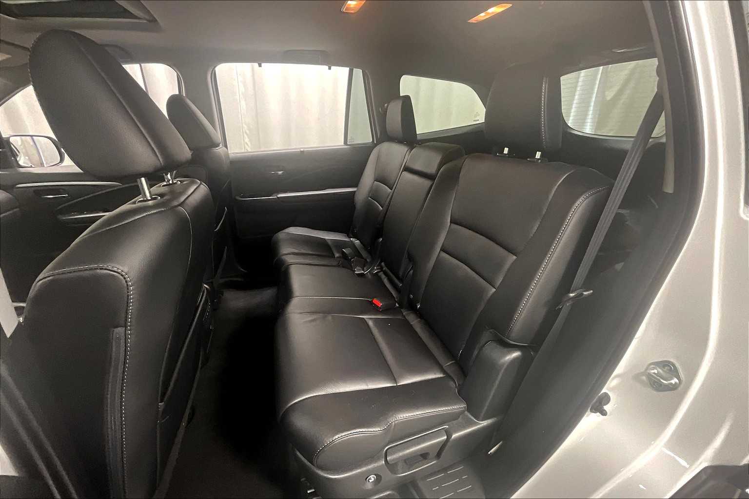 2022 Honda Pilot Special Edition - Photo 15