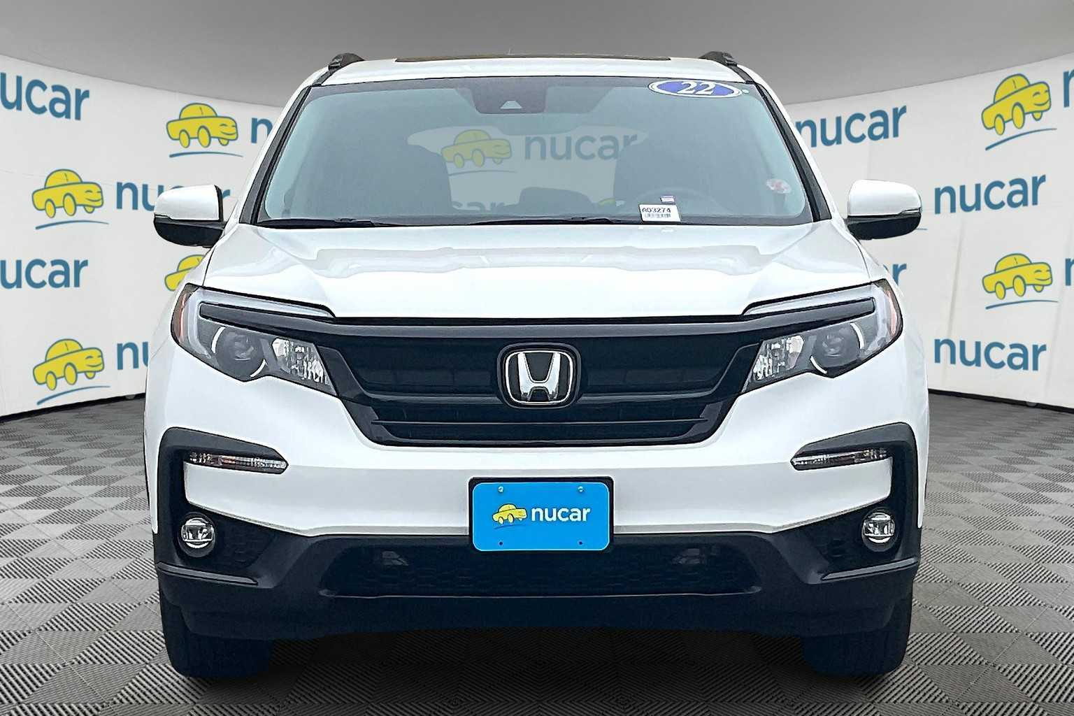 Used 2022 Honda Pilot SE with VIN 5FNYF6H21NB062249 for sale in New Castle, DE