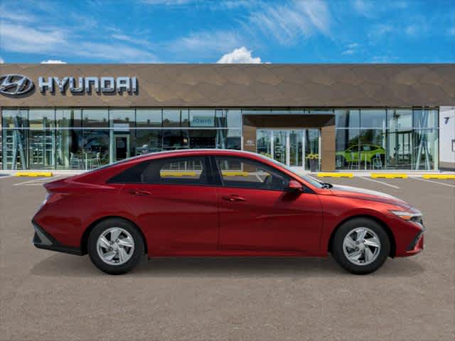 2025 Hyundai Elantra SE - Photo 7