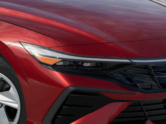 2025 Hyundai Elantra SE - Photo 9