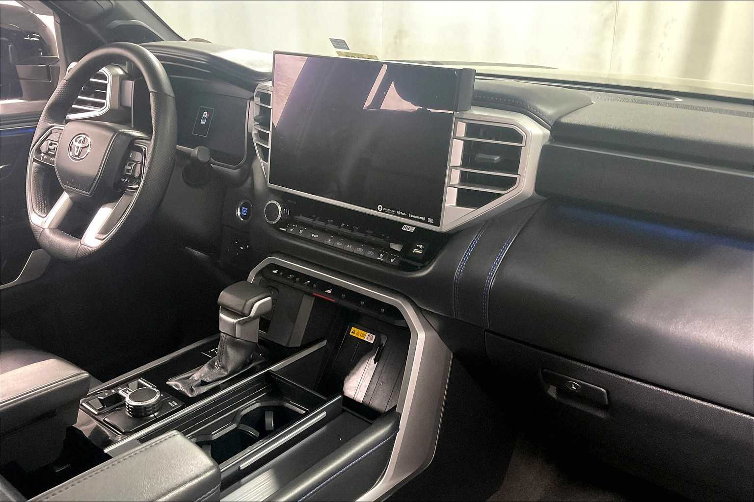 2023 Toyota Tundra Platinum - Photo 14