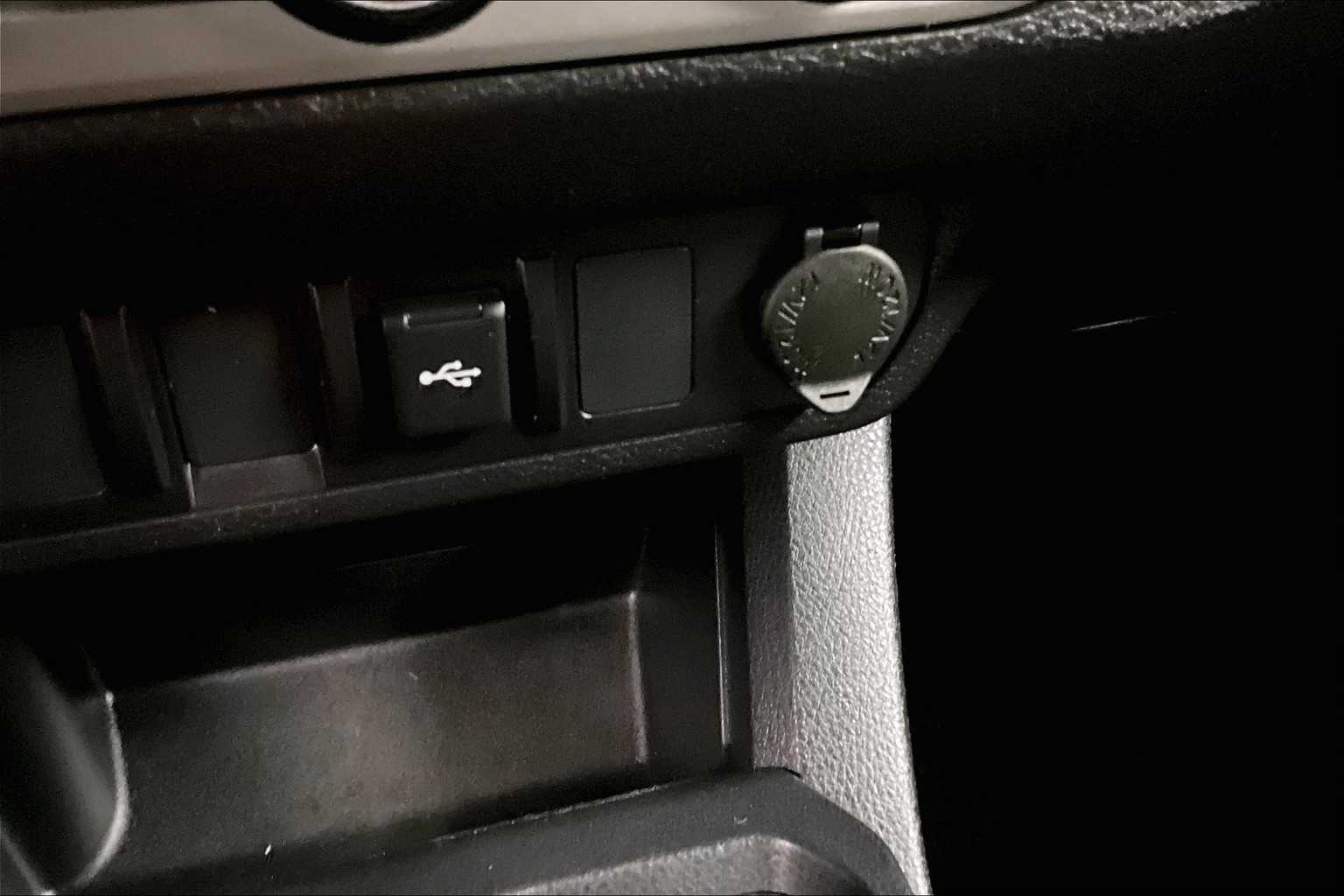 2022 Toyota Tacoma SR5 - Photo 26