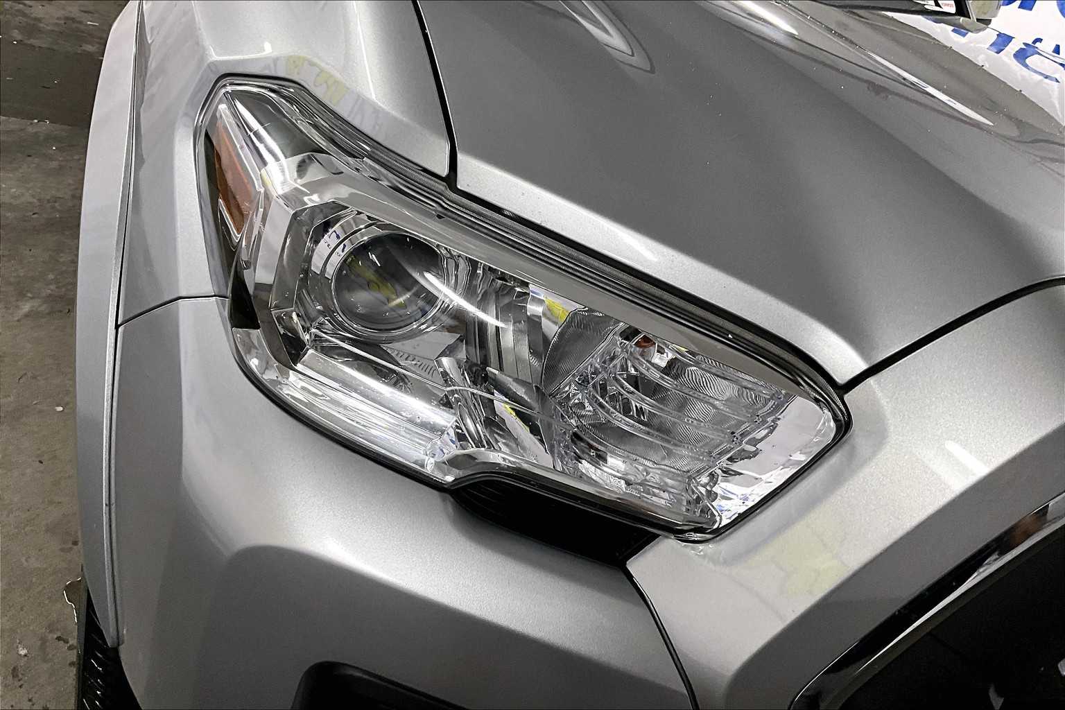 2022 Toyota Tacoma SR5 - Photo 31