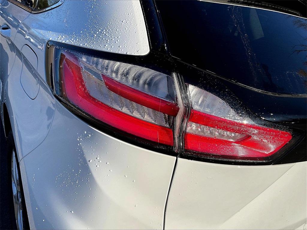 2021 Ford Edge SEL - Photo 30