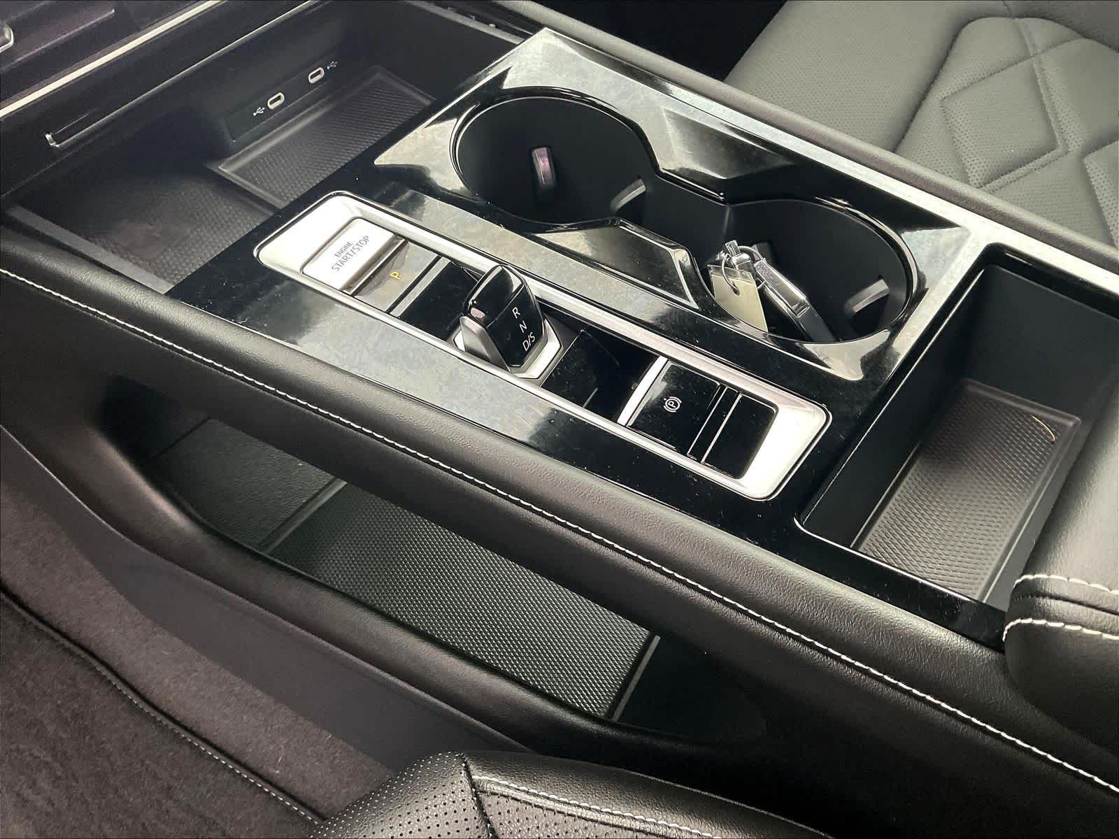 2024 Volkswagen Atlas 2.0T SE w/Technology - Photo 21