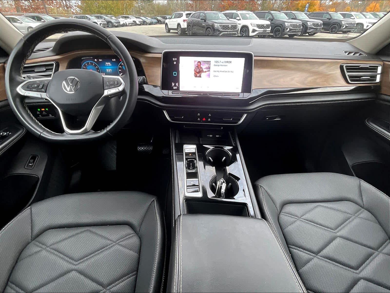 2024 Volkswagen Atlas 2.0T SE w/Technology - Photo 22